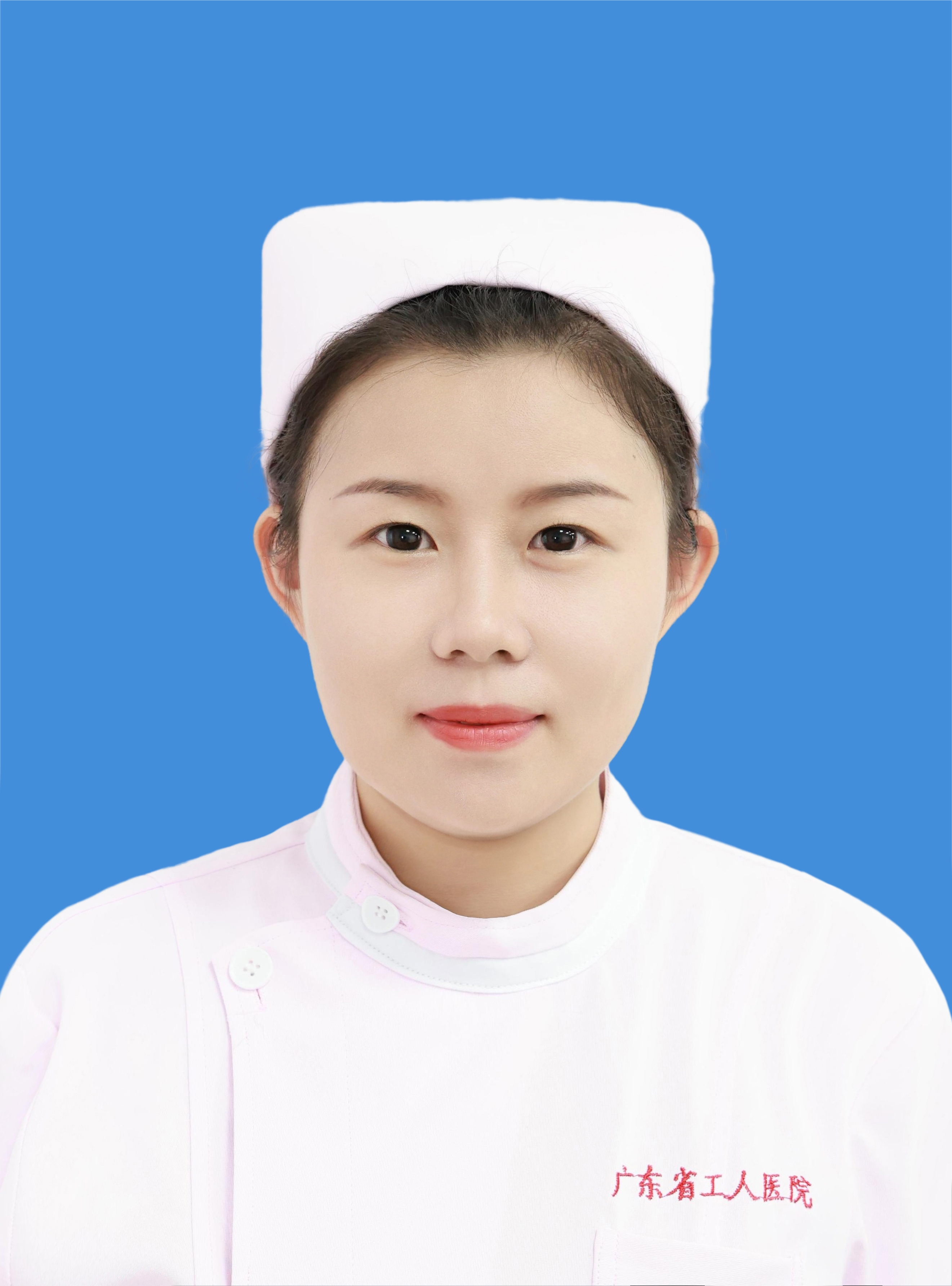 邓秋怡.jpg